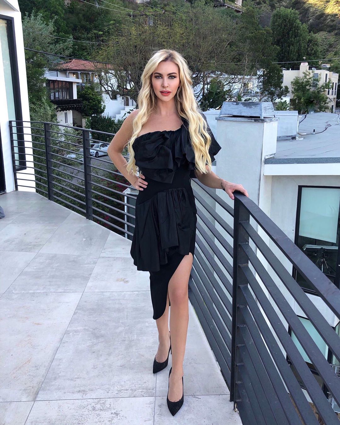 ruffles black party dress